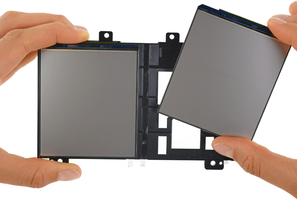 Photo of the HDK2 screen, taken by iFixit.